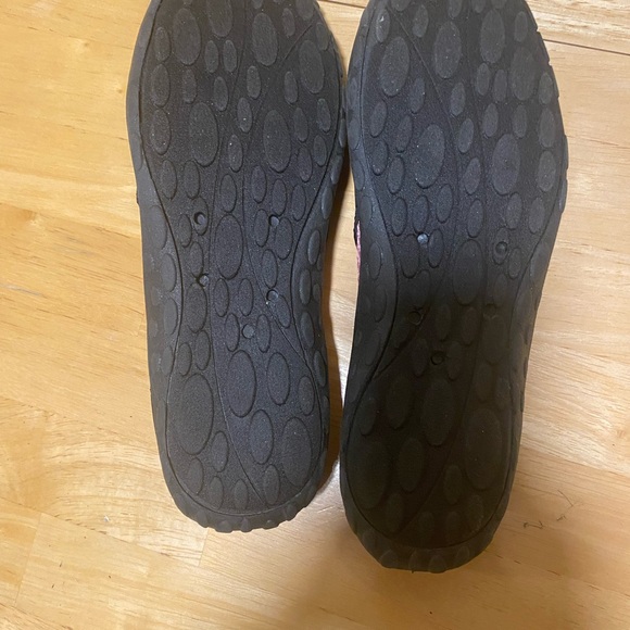 Sun & Sky Black and Pink Water Shoes NWOT - Picture 7 of 7